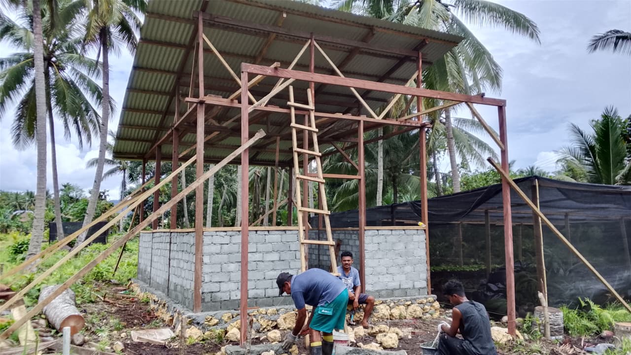 Perkuat Ketahanan Pangan dan Lingkungan, PT Position Bangun Rumah Kompos dan <i>Greenhouse</i> di Halmahera Timur