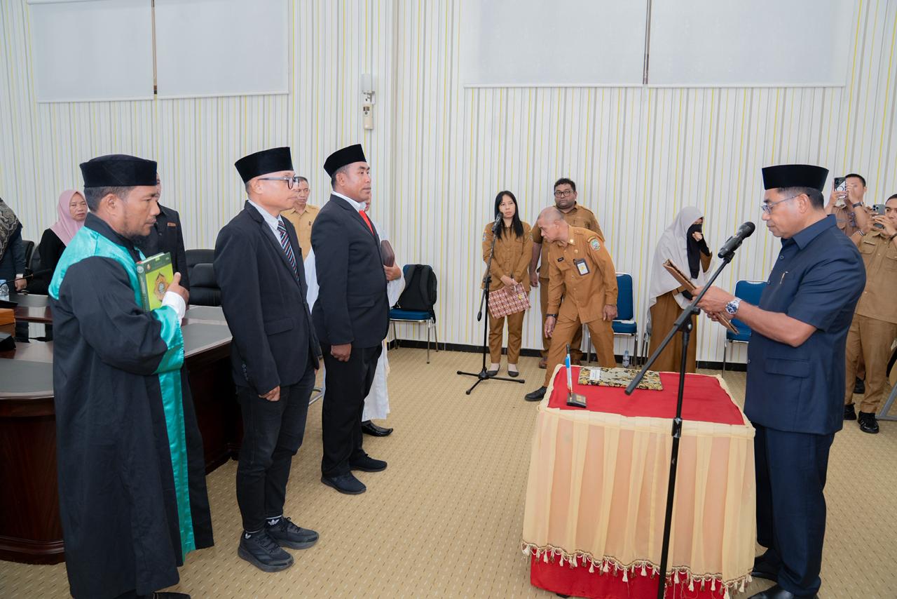 Bupati Haltim Lantik Tiga Pejabat Baru, Isi Kekosongan Jabatan